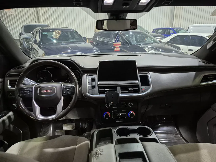 2021 GMC Yukon SLE 