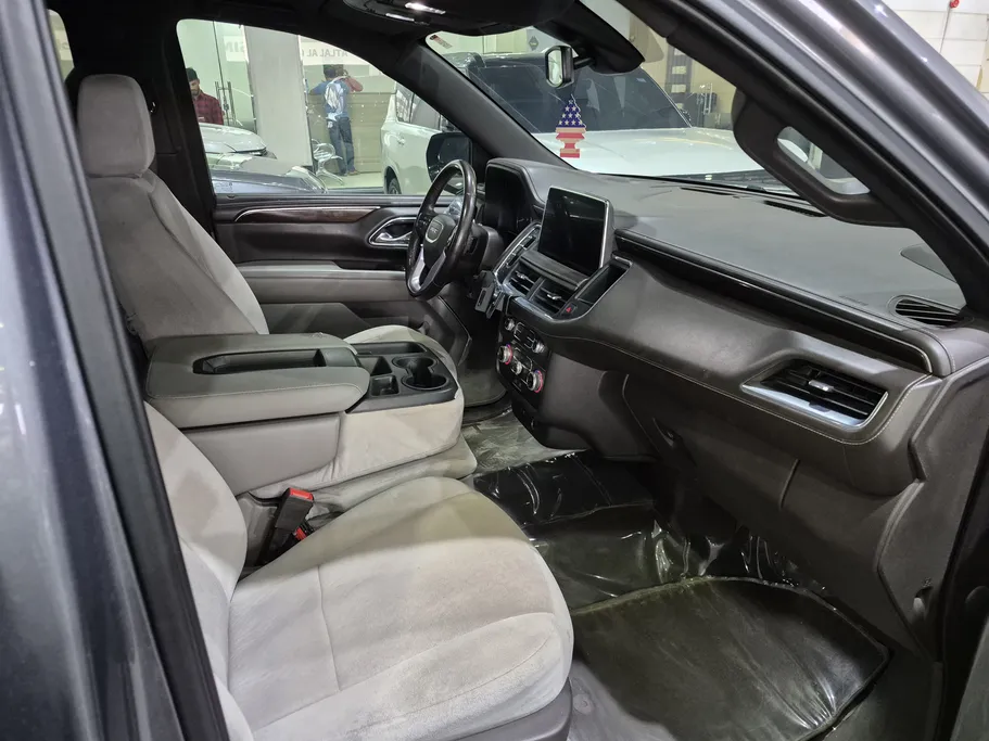 2021 GMC Yukon SLE 