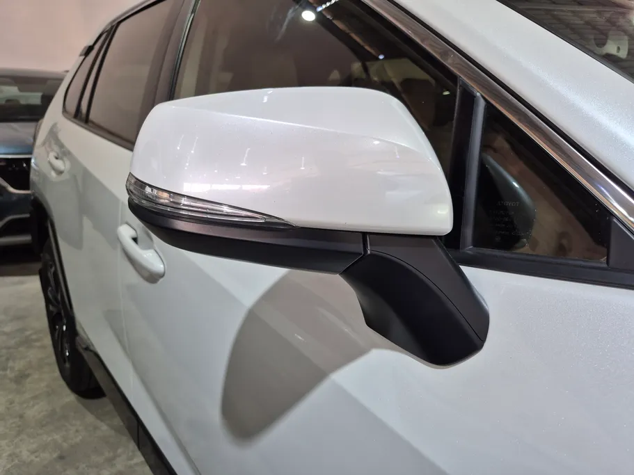 تويوتا راف فور XLE HEV 2025 