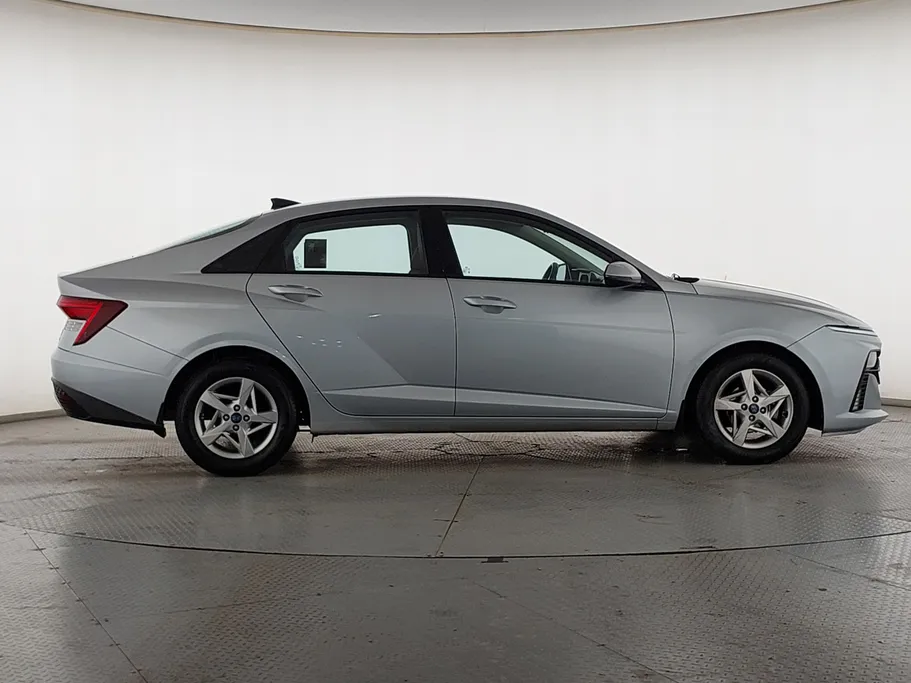 2025 Hyundai Accent Fleet 