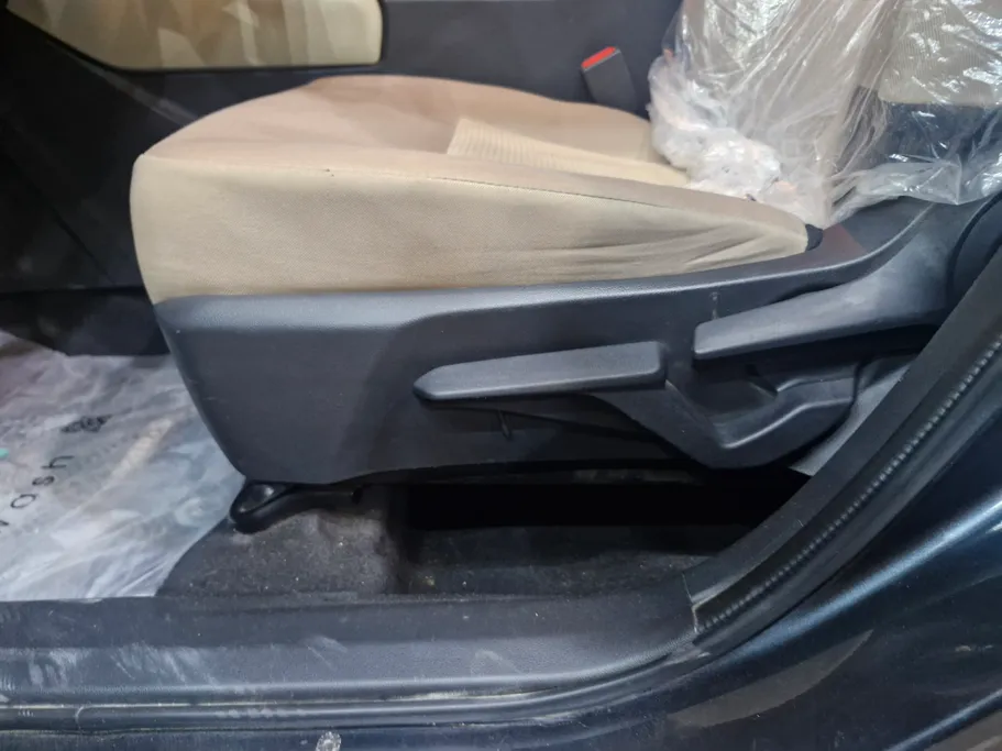 2024 Toyota Yaris  Y 