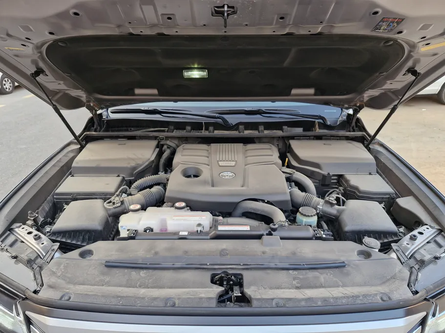 2026 Toyota Land Cruiser GXR4 