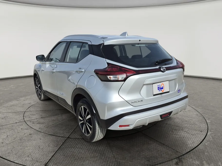 2024 Nissan Kicks S 