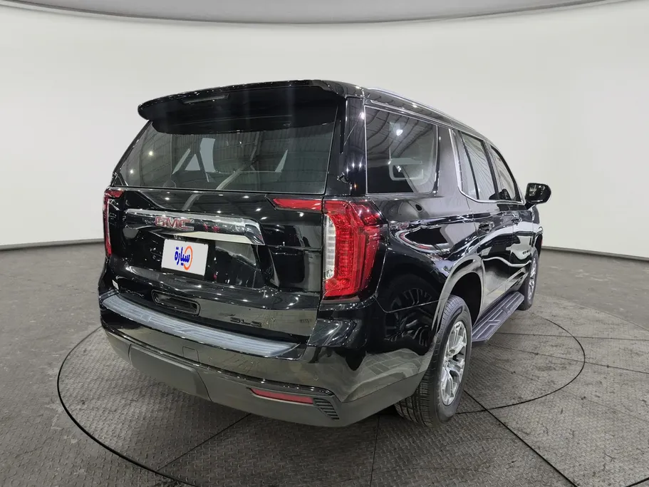 2023 GMC Yukon SLE 