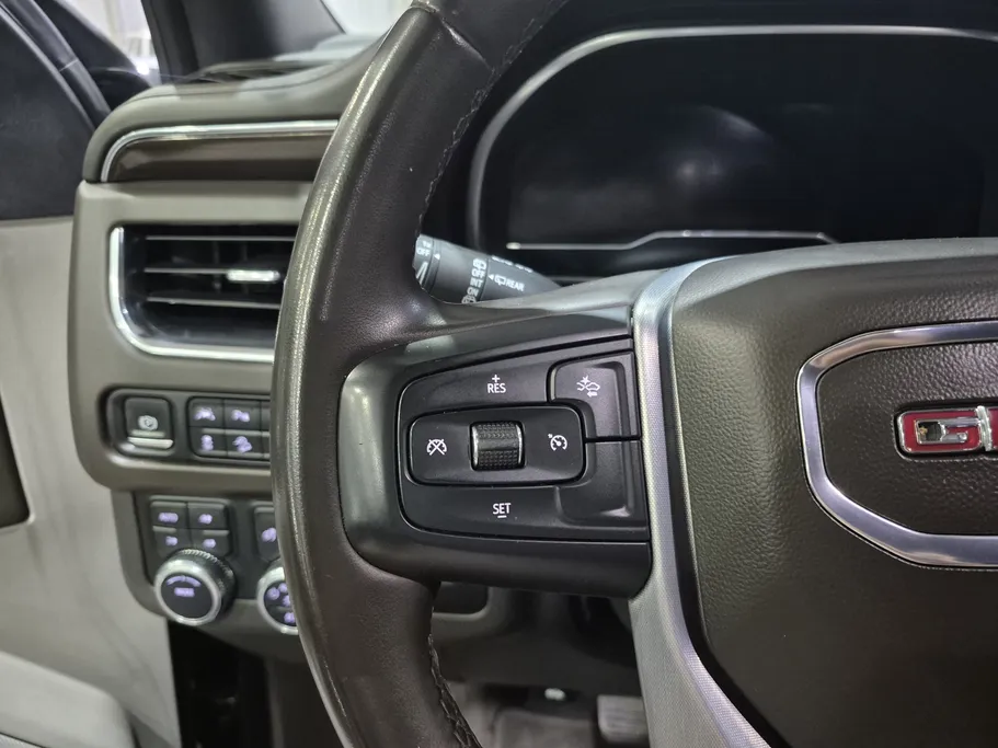 2023 GMC Yukon SLE 
