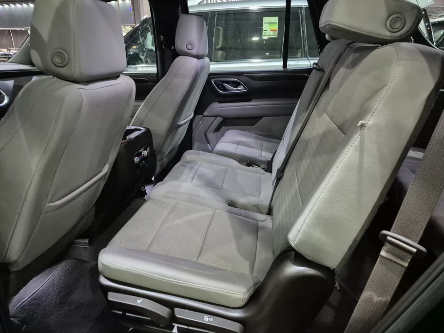 2023 GMC Yukon SLE 