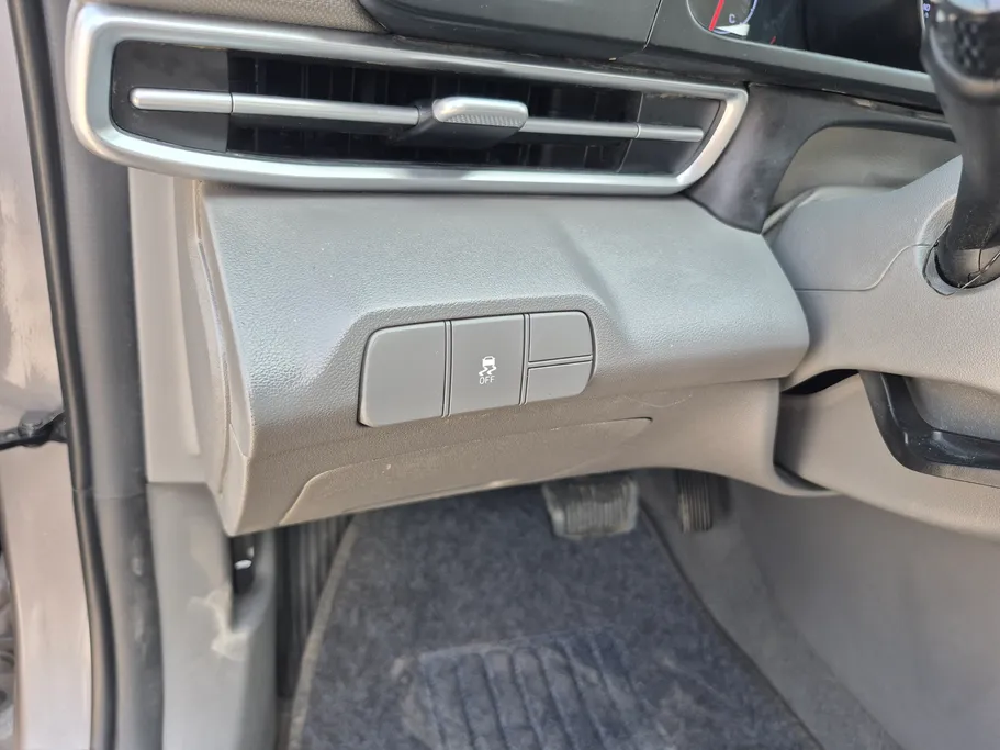 2023 Hyundai Elantra Smart 
