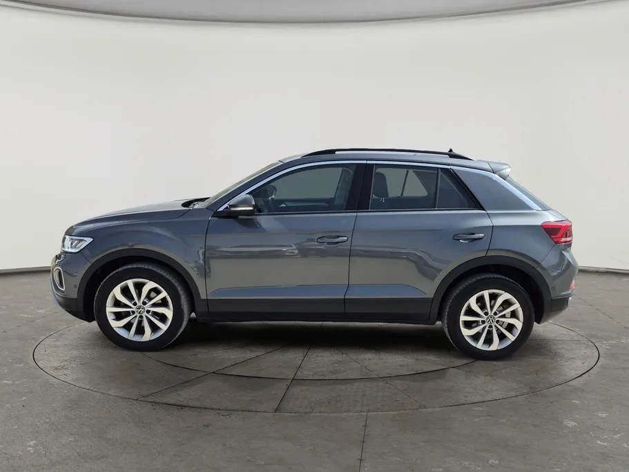 2024 Volkswagen T Roc Life 