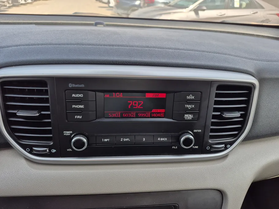 2022 Kia Sportage LX 