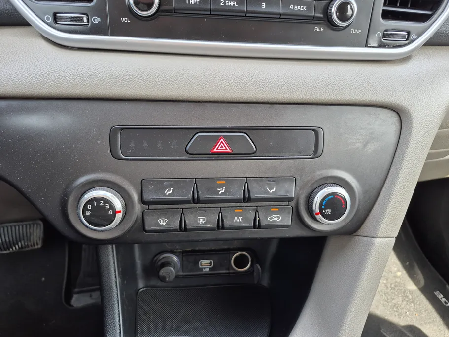 2022 Kia Sportage LX 