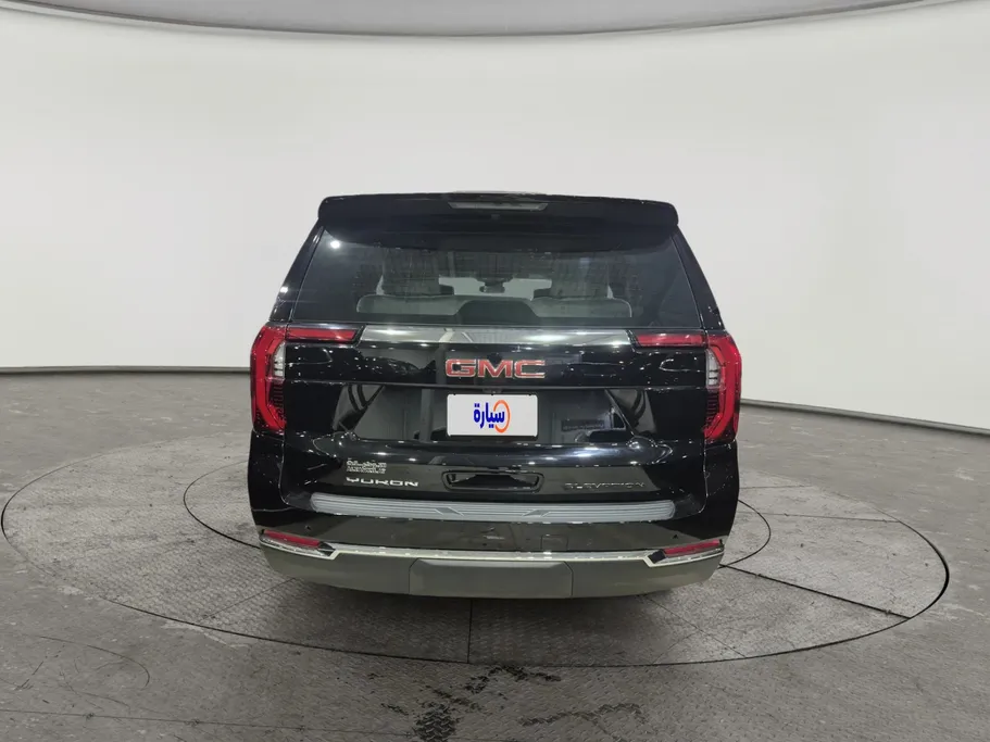 2025 GMC Yukon Elevation 