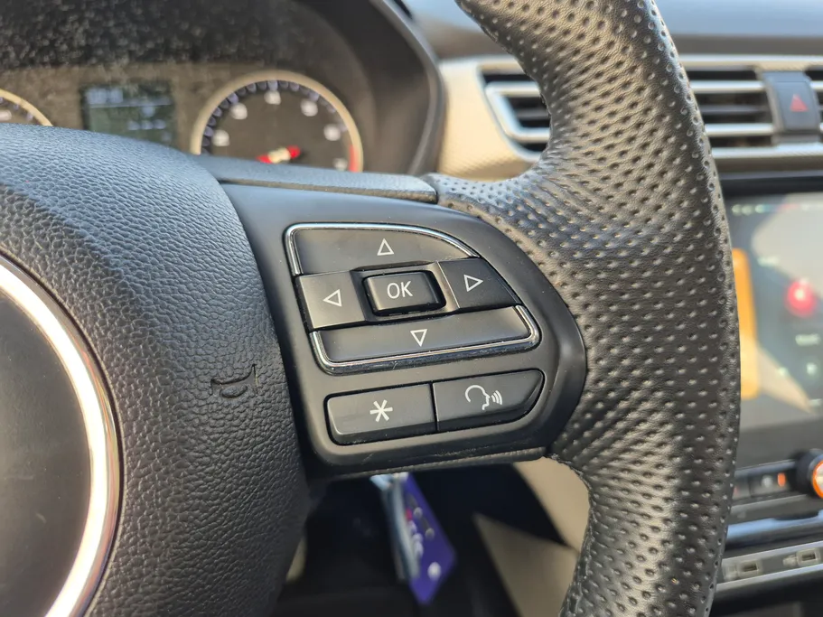 2025 MG 5 STD 