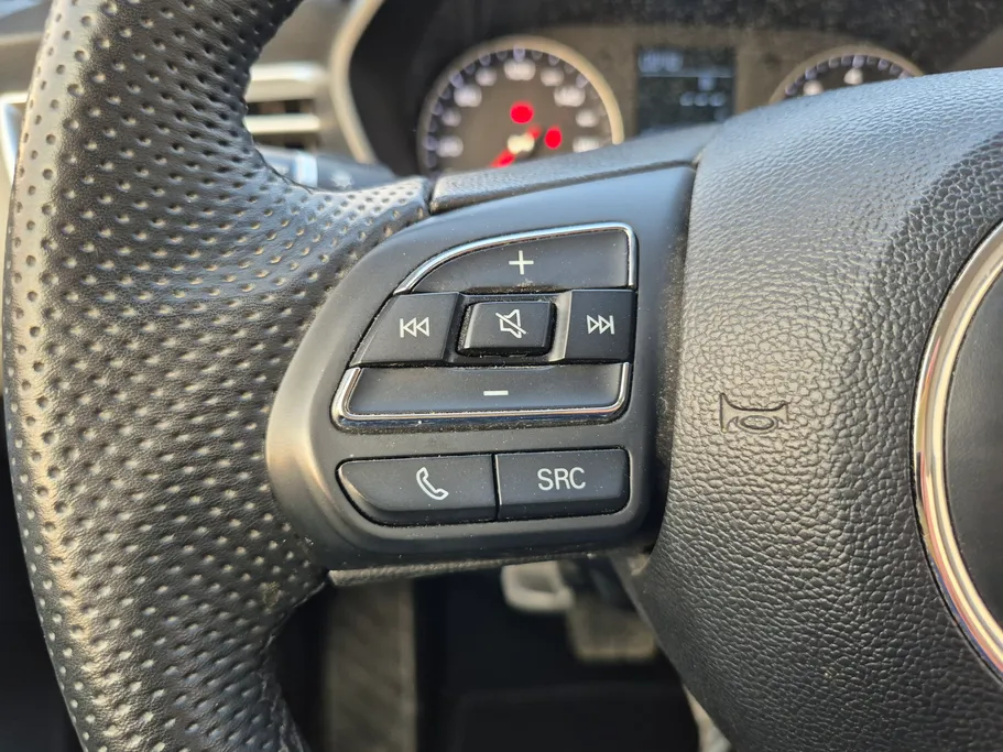 2025 MG 5 STD 