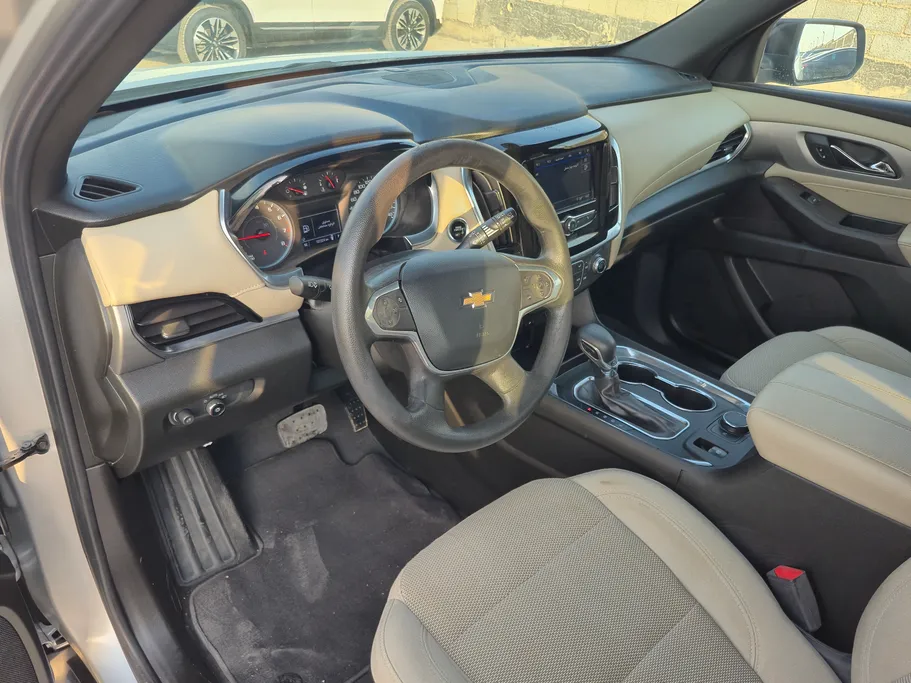2022 Chevrolet Traverse LS 