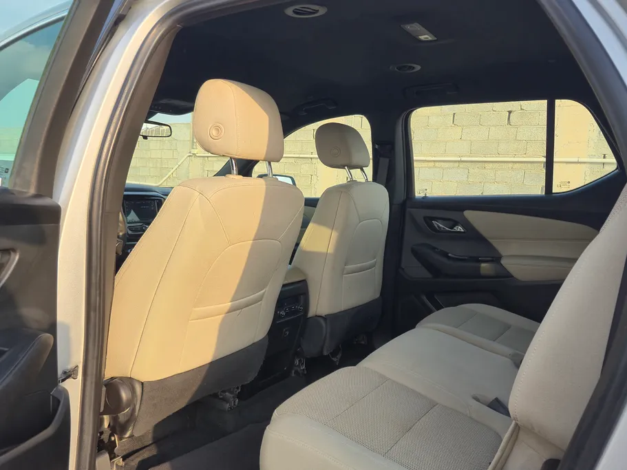 2022 Chevrolet Traverse LS 
