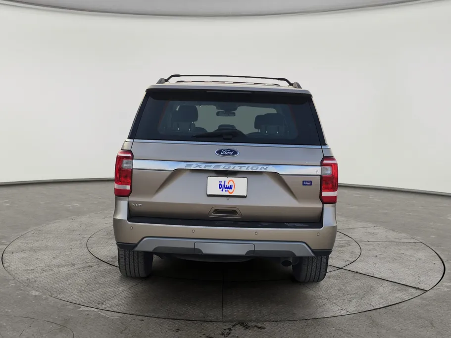 2020 Ford Expedition XLT 