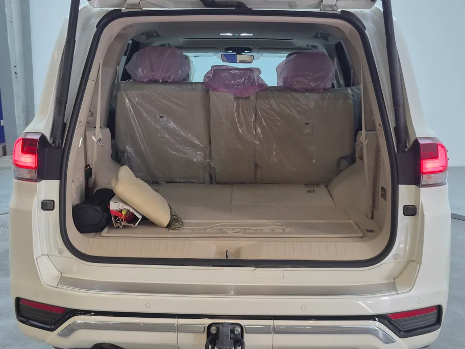 2024 Toyota Land Cruiser GXR 