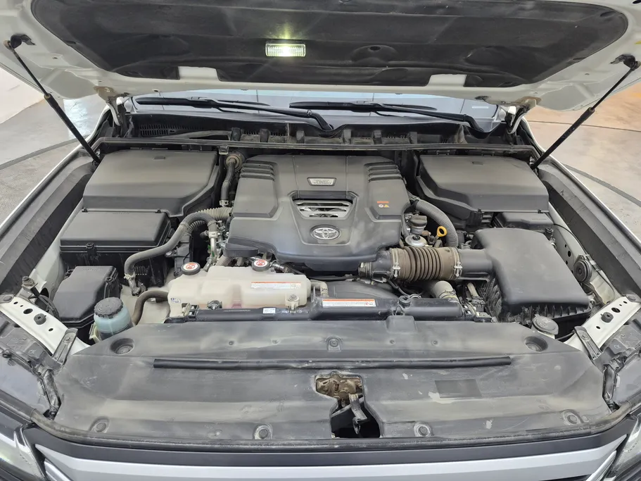 2024 Toyota Land Cruiser GXR 