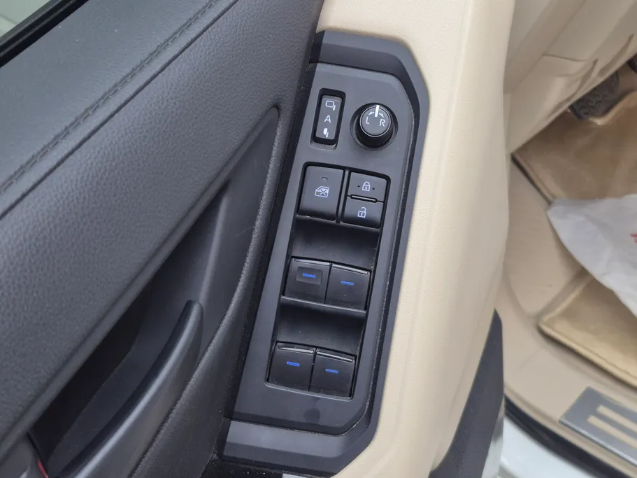 2024 Toyota Land Cruiser GXR 