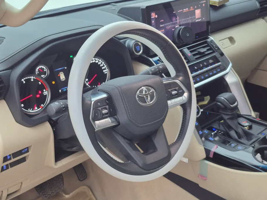 2024 Toyota Land Cruiser GXR 