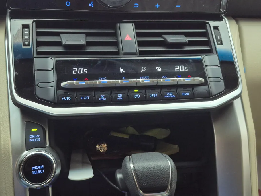 2024 Toyota Land Cruiser GXR 