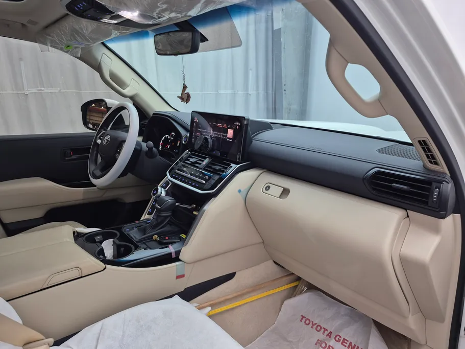 2024 Toyota Land Cruiser GXR 