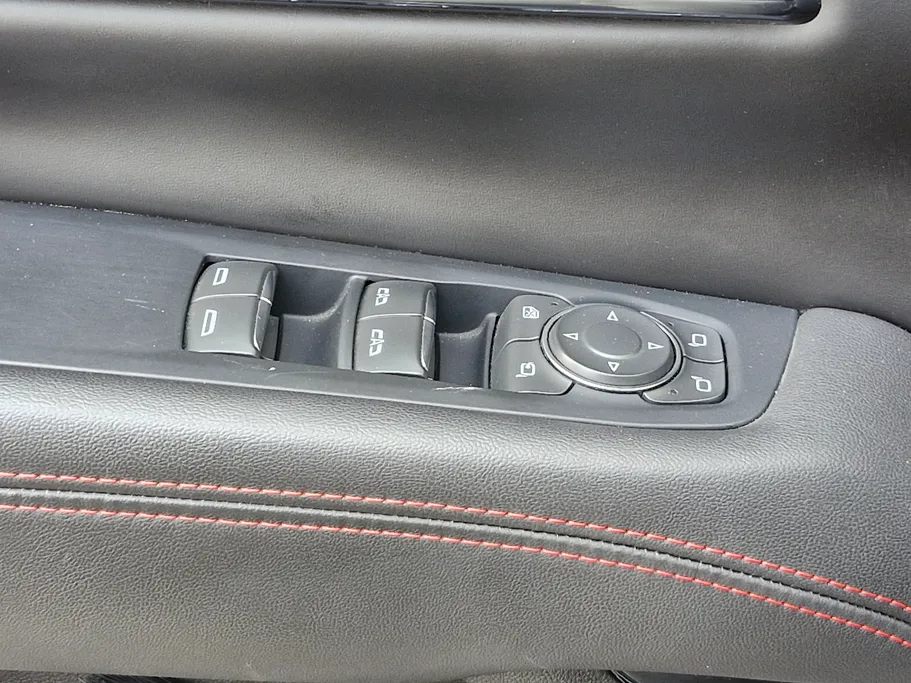 2025 GMC Yukon AT4 Ultimate 