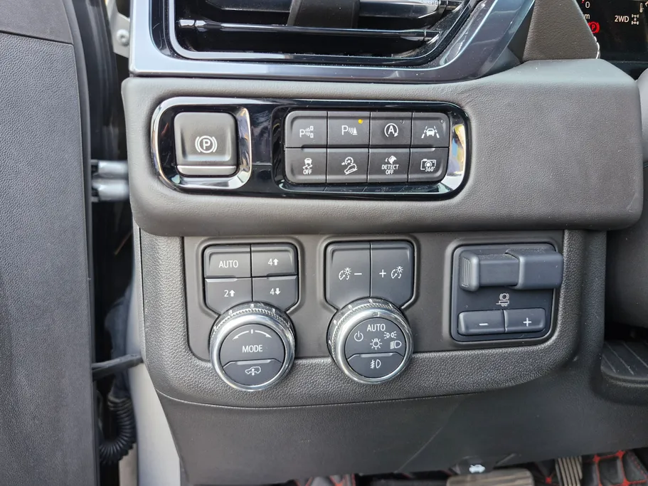 2025 GMC Yukon AT4 Ultimate 