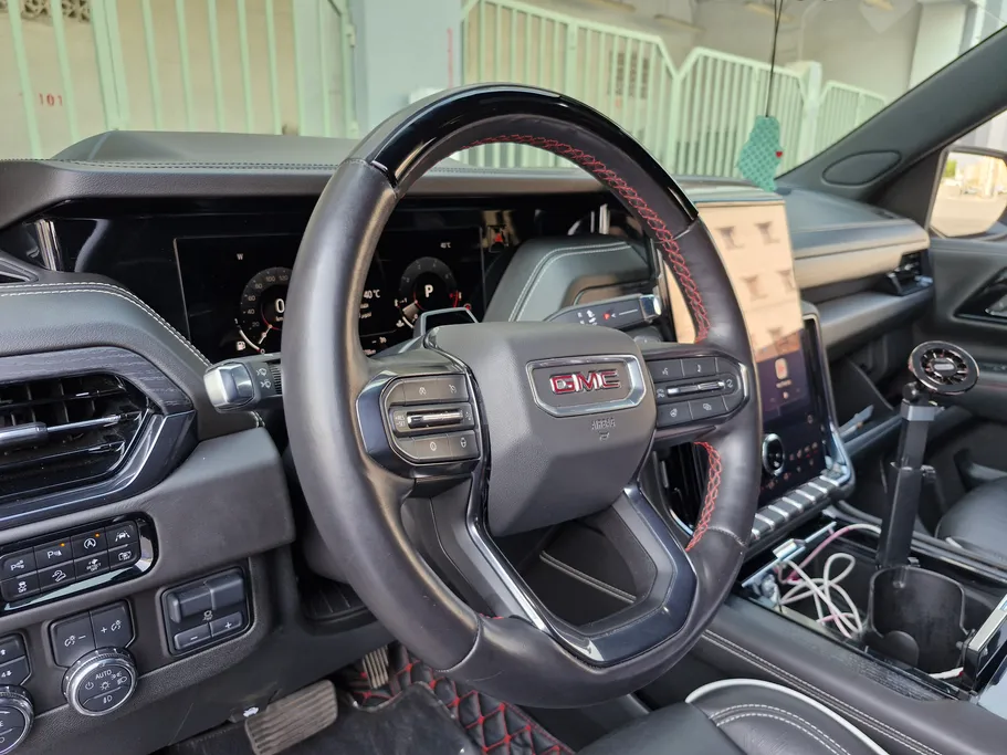 2025 GMC Yukon AT4 Ultimate 