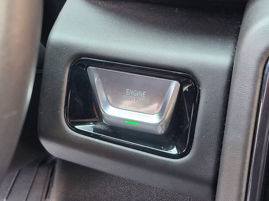 2025 GMC Yukon AT4 Ultimate 