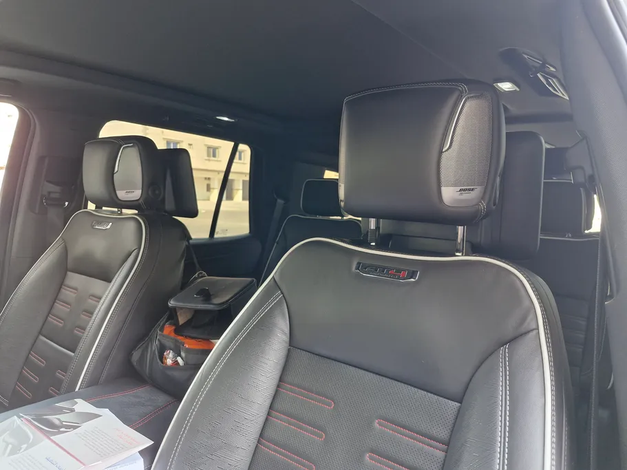 2025 GMC Yukon AT4 Ultimate 