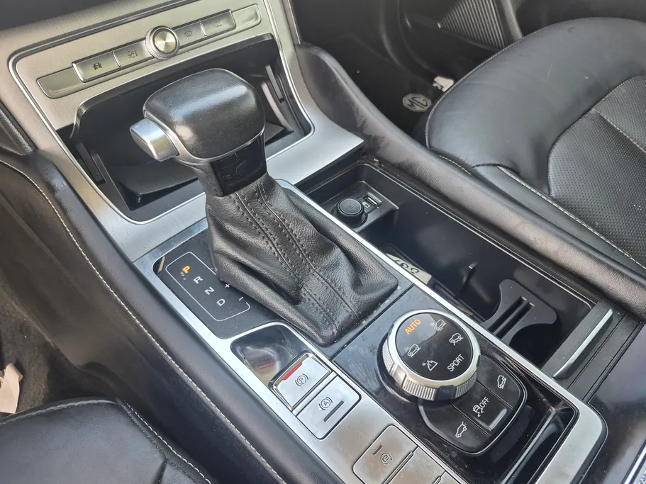ام جي RX8 DEL 2022 
