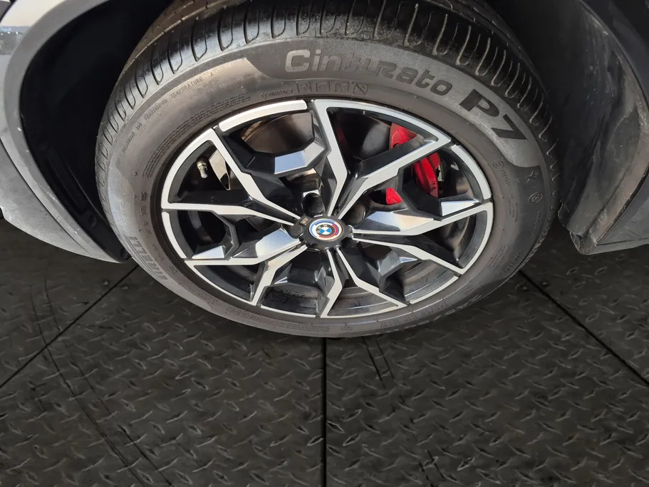 بي ام دبليو الفئة اكس 4 xDrive 30i 2023 