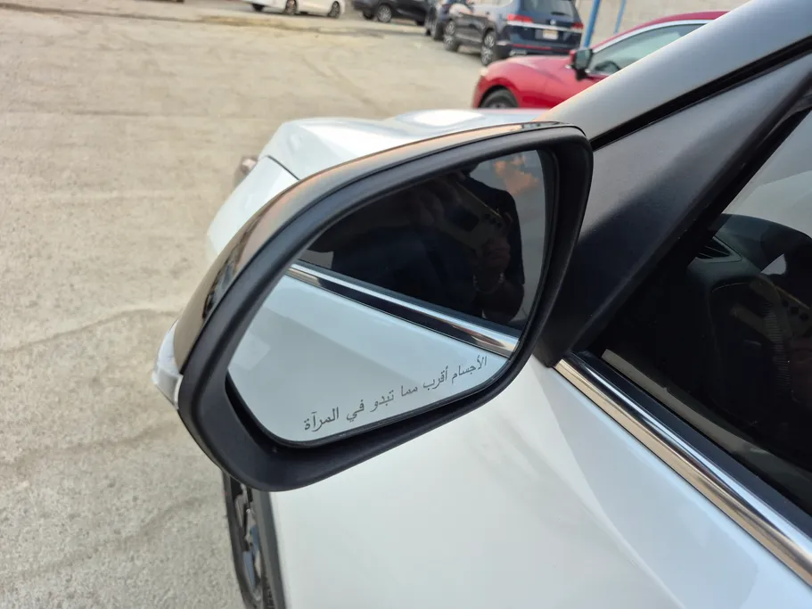 2024 Kia SONET EX 