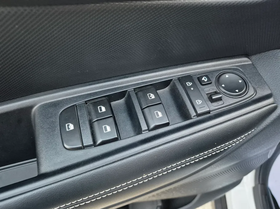 2024 Kia SONET EX 