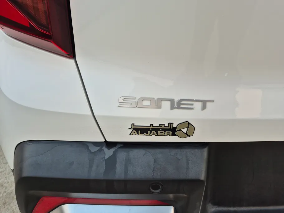 2024 Kia SONET EX 
