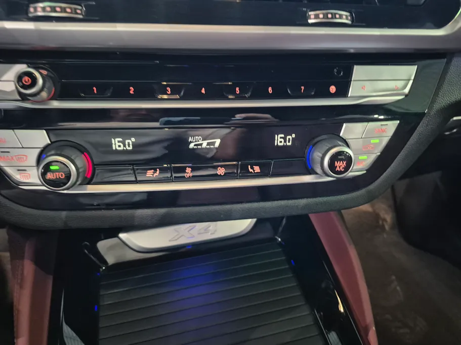 بي ام دبليو الفئة اكس 4 xDrive 30i 2021 