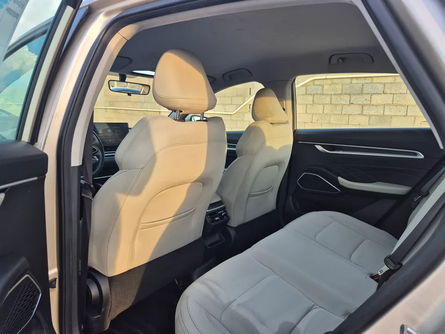 2025 Geely Emgrand GS 
