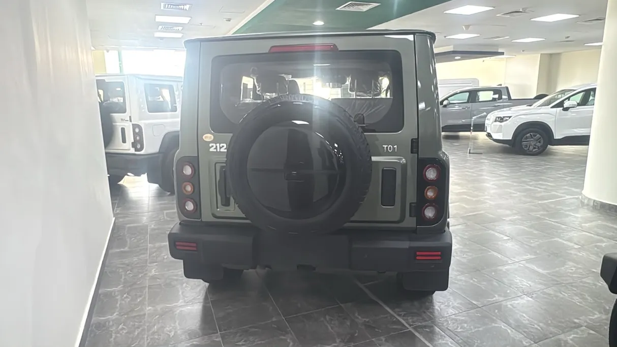 2027 باو 212 T01 Adventure 