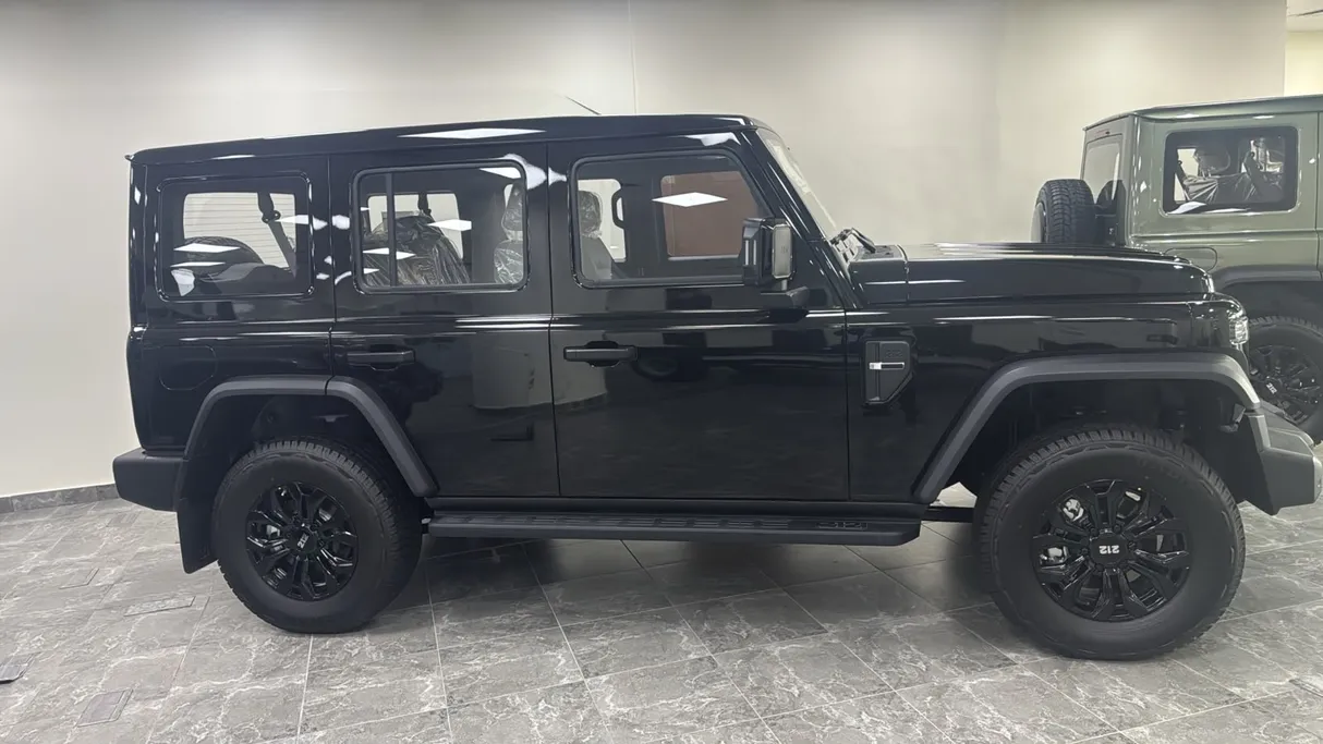 2027 باو 212 T01 Adventure 
