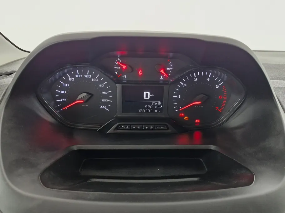 2022 Peugeot Partner Short van 