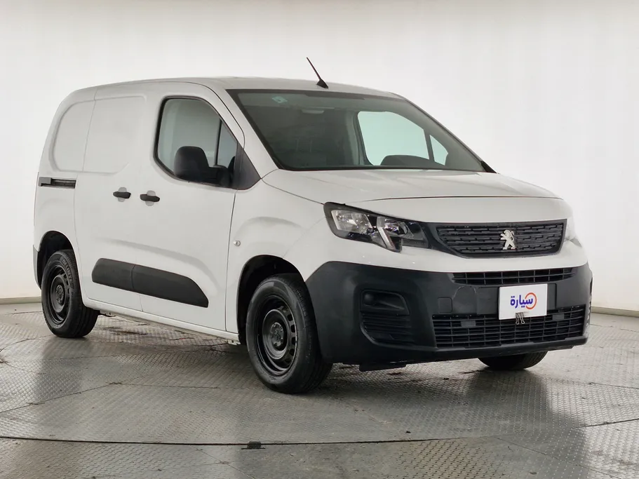 2022 Peugeot Partner Short van 