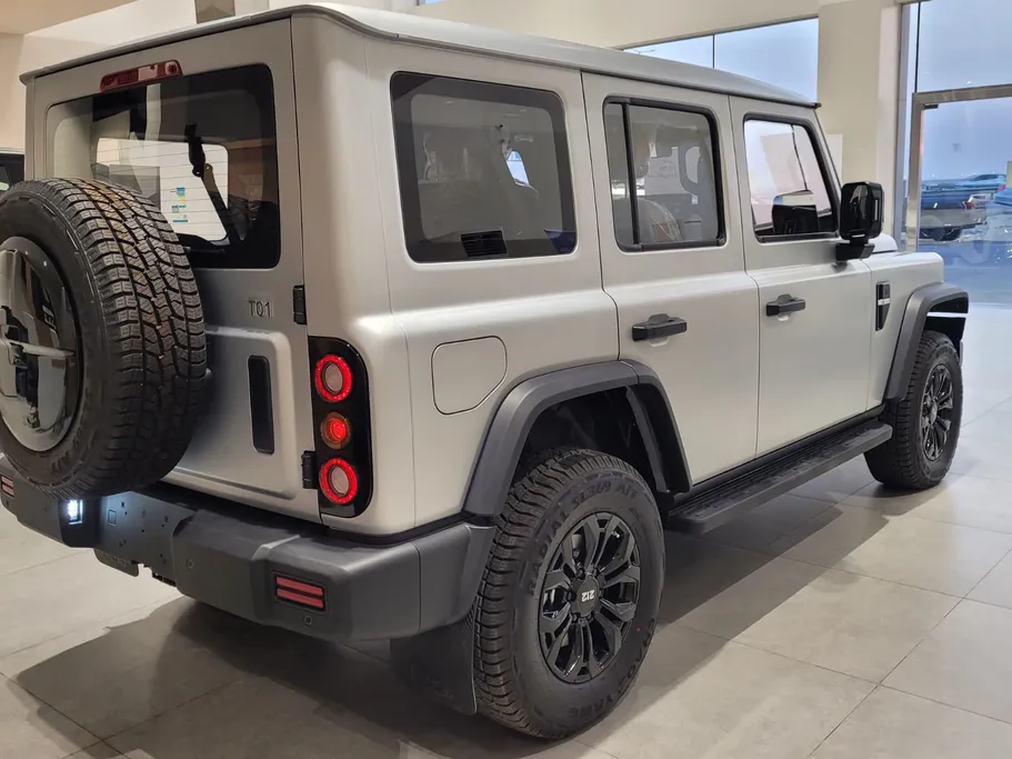 2027 باو 212 T01 Adventure 