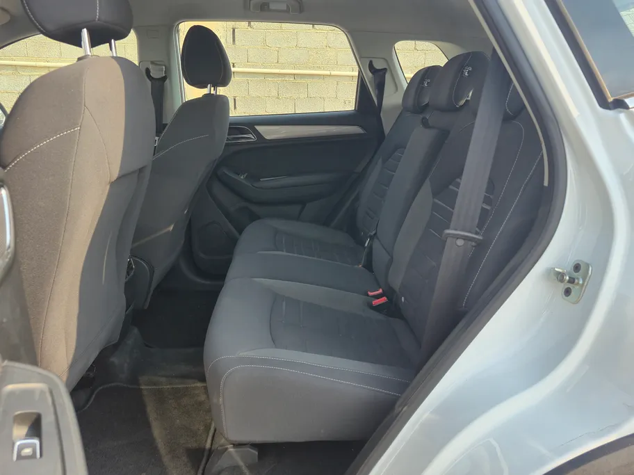 2023 MG RX5 STD 