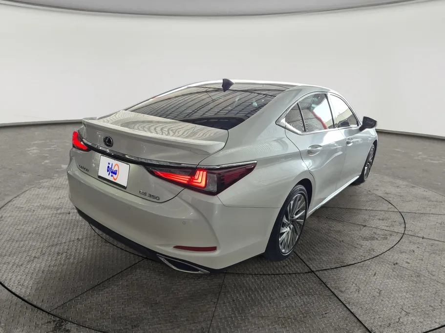 لكزس ES 350 2025 