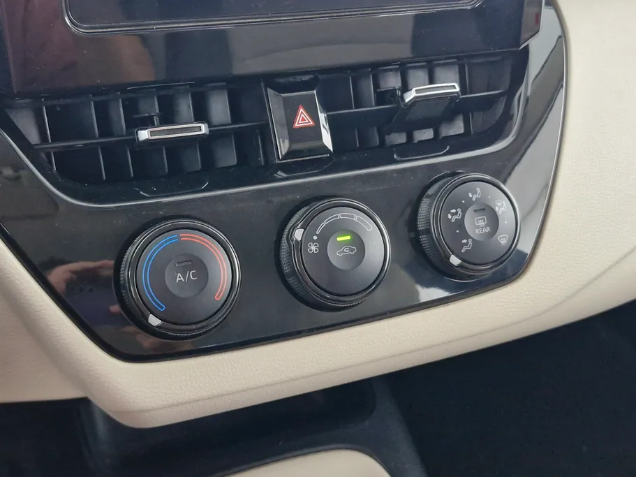 2024 Toyota Corolla XLI 