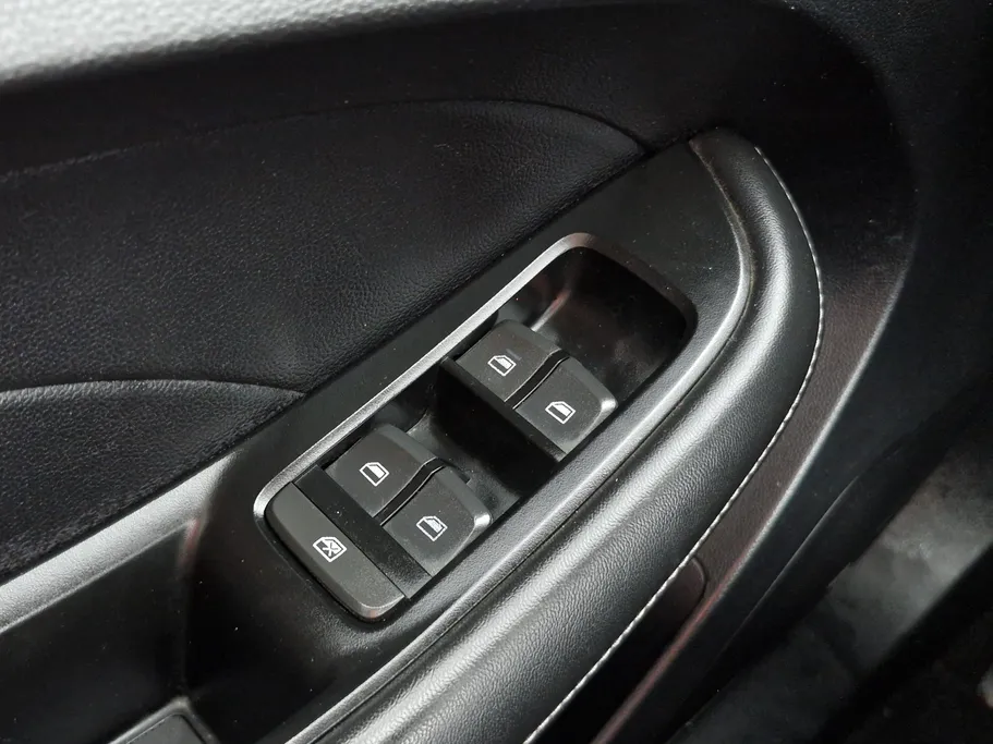 2022 MG 5 COM 