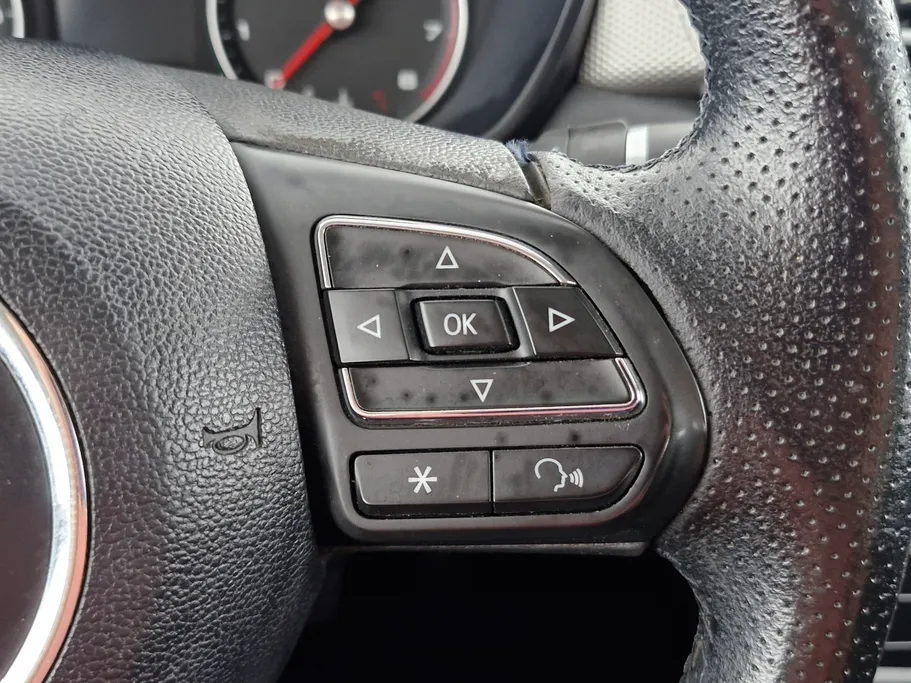 2022 MG 5 COM 