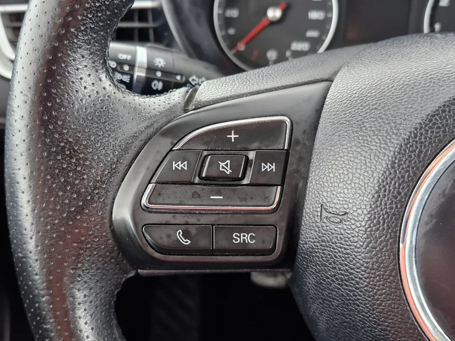 2022 MG 5 COM 