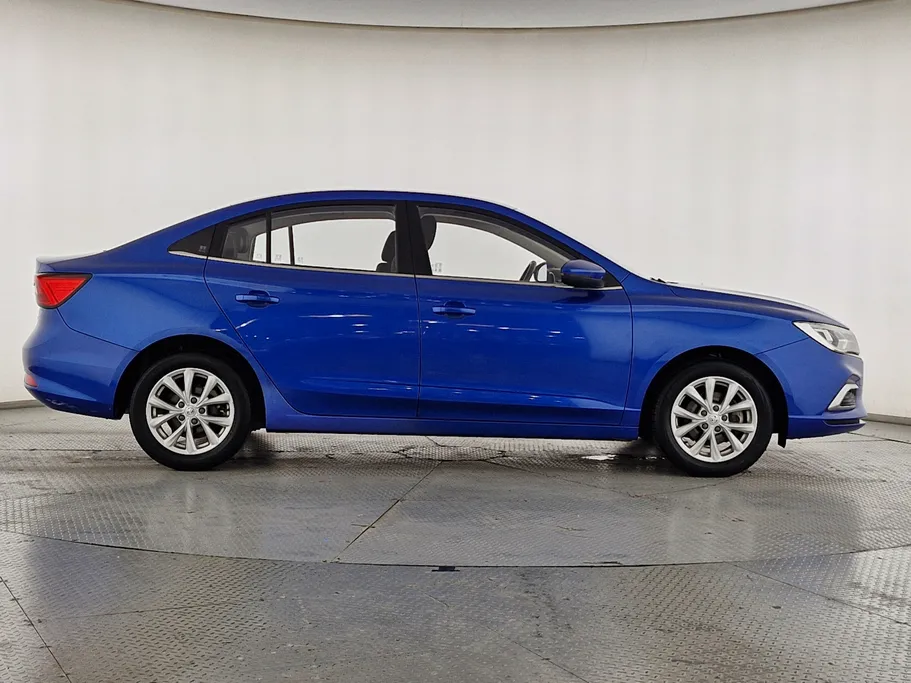 2022 MG 5 COM 